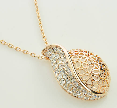 Sparkling Diamante Set in 18ct Yellow Rolled Gold Imported Neck and Earring Set