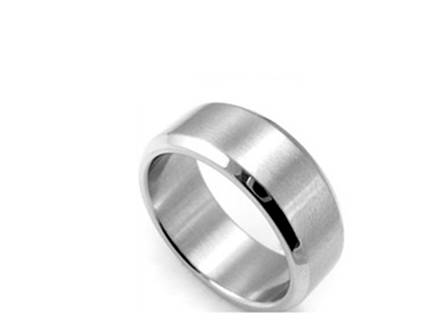 Elegant 316L Stainless Steel Unisex Imported Brush Finish Wedding/Engagement Ring