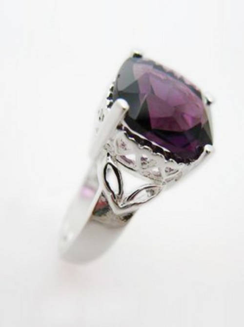 AMETHYST SET IN 925 STERLING SILVER