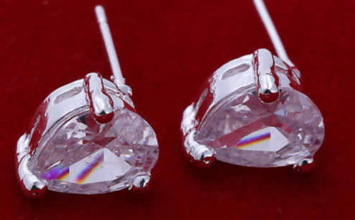 CLASSIC .925 STERLING SILVER HEART SHAPE EARRINGS
