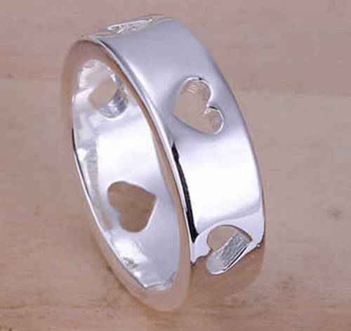 DETAILED .925 STERLING SILVER RING