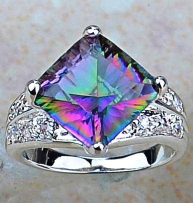 SWIRL,MODERN AND FEMININE RAINBOW TOPAZ RING