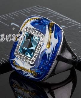 CHIC AND SEXY AUSTIAN CRYSTAL DRESS RING