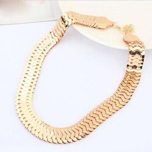 **Something New Something Different ** 18ct Yellow Rolled Gold 16mm Necklace