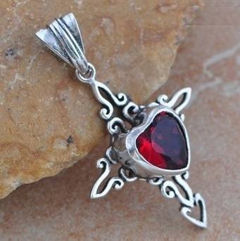 ##Sparkling** Heart Shape Cherry Red Indian Ruby Pendant