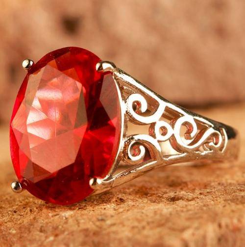 $$ Magical $$ Memorial Pigeon's Blood Red Ruby 925 Ring # Size 8