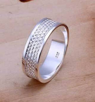 -- Stylish -- 925 Silver Hammered Wedding Ring # Size