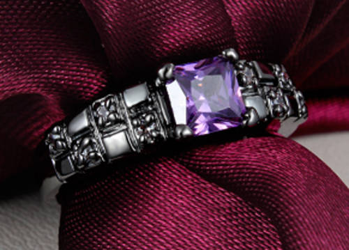 Glamorous  -- Size 6.5/7/8 --  18ct Black Gold with Memorial Purple Diamond