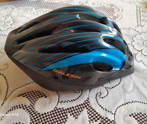 Raleigh bicycle helmet XL