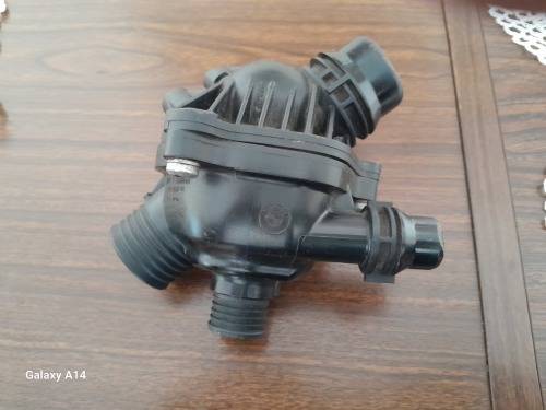 BMW Thermostat housing
