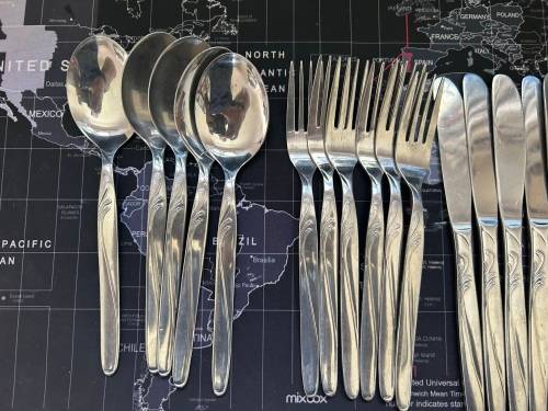 STAINLESS STEEL Forks/Knives/Spoons High Quality!