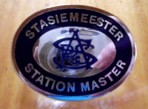 Old/vintage SAR/SAS Stasie meester/Station master Badge