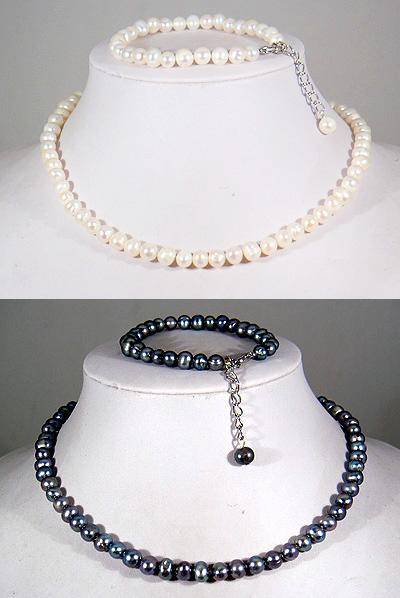 ***SPECIAL*** CHOOSE BLACK OR WHITE!!!! Genuine Freshwater Pearl Necklace and Bracelet Set!