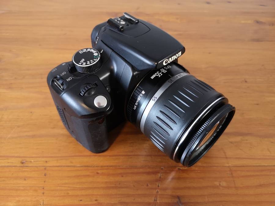 Canon 350D **No battery, untested**