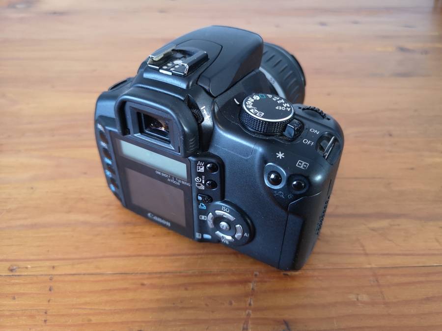 Canon 350D **No battery, untested**