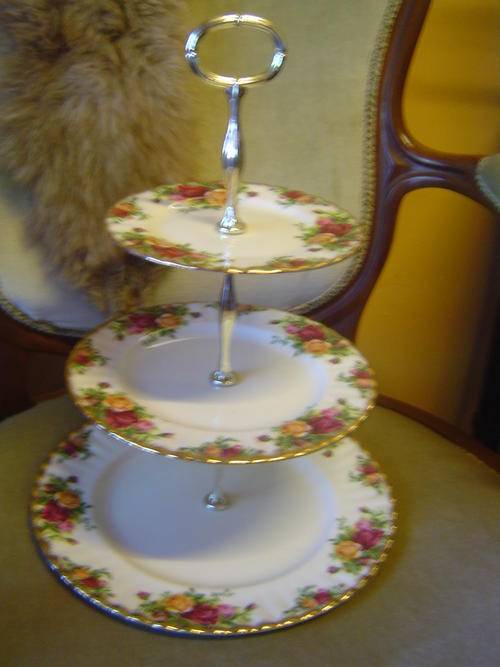 Royal Albert Old Country Rose Pastry Stand