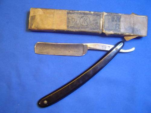 Cut throat razor by John Milner and co sheffield intrinsic AK