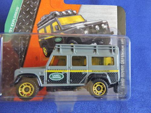 Matchbox LAND ROVER DEFENDER 110 Grey Explorers like Hot Wheels.