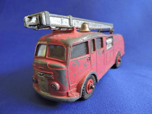 DINKY SUPERTOYS 955 Fire Engine Meccano Ltd  like Corgi Toys