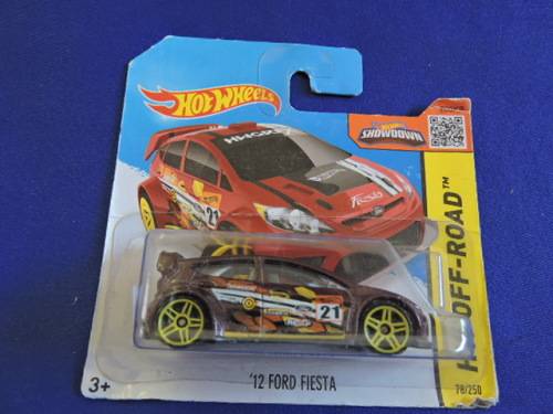 Hot Wheels FORD Fiesta ( Plum 21 )..