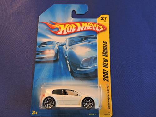 Hot Wheels Volkswagen VW GOLF GTi ( White ) Long Card....
