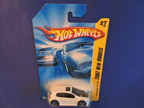 Hot Wheels Volkswagen VW GOLF GTi ( White ) Long Card....