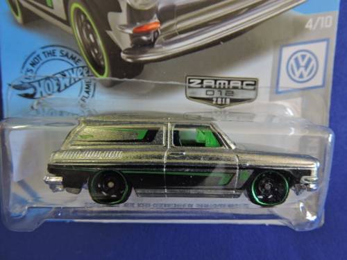 Hot Wheels Volkswagen VW Squareback ( ZAMAC ) Long Card..