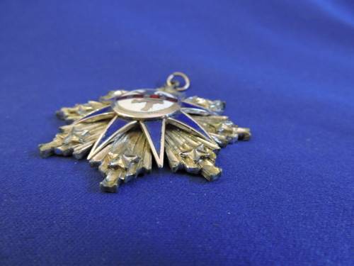 Impressive White metal and Enamel MEDAL possibly Masonic or Royalty ?