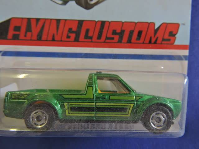 Hot Wheels Volkswagen VW Caddy ( Green ) Flying Customs  Long Card