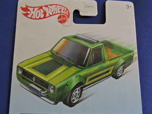 Hot Wheels Volkswagen VW Caddy ( Green ) Flying Customs  Long Card