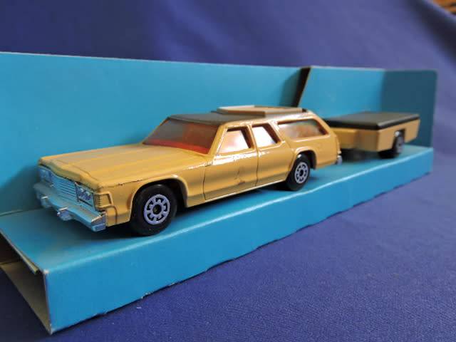 Matchbox K-68 SuperKings Dodge Monaco and Trailer 1/43 like Corgi like Dinky Toys