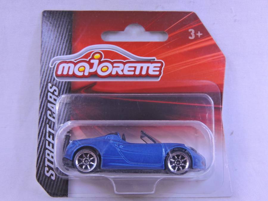 Majorette Alfa Romeo 4C Cabriolet  ( Blue )  Like Hot Wheels