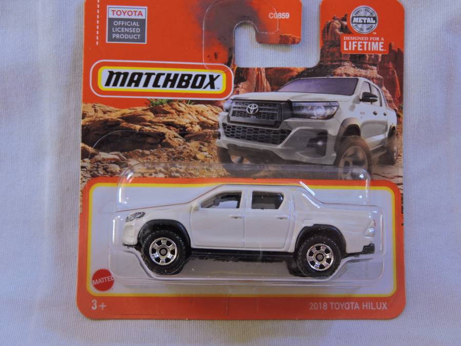 Matchbox TOYOTA Hilux Double Cab Bakkie ( White ) Like Hot Wheels