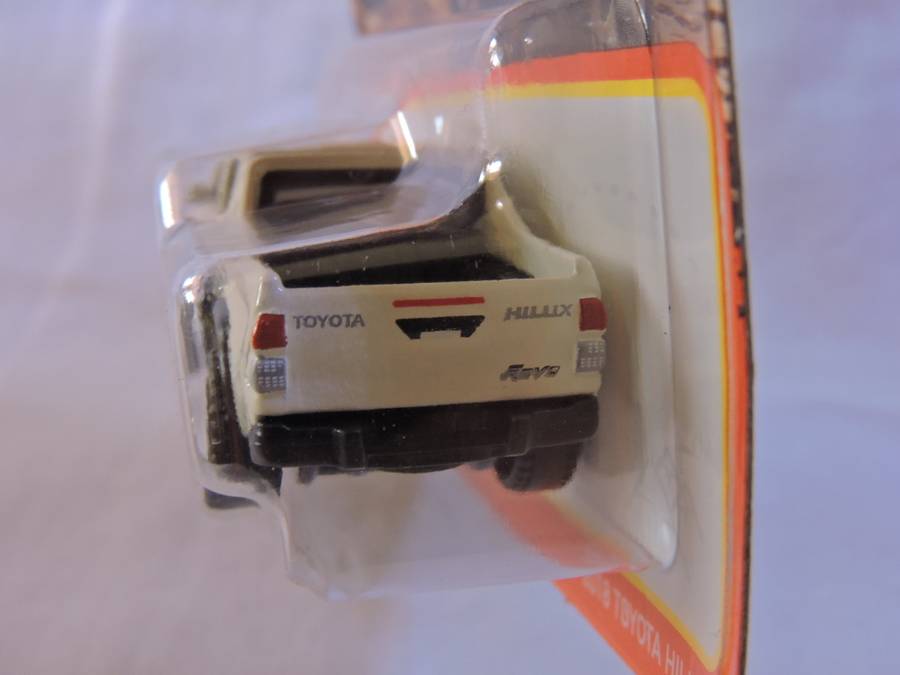 Matchbox TOYOTA Hilux Double Cab Bakkie ( White ) Like Hot Wheels