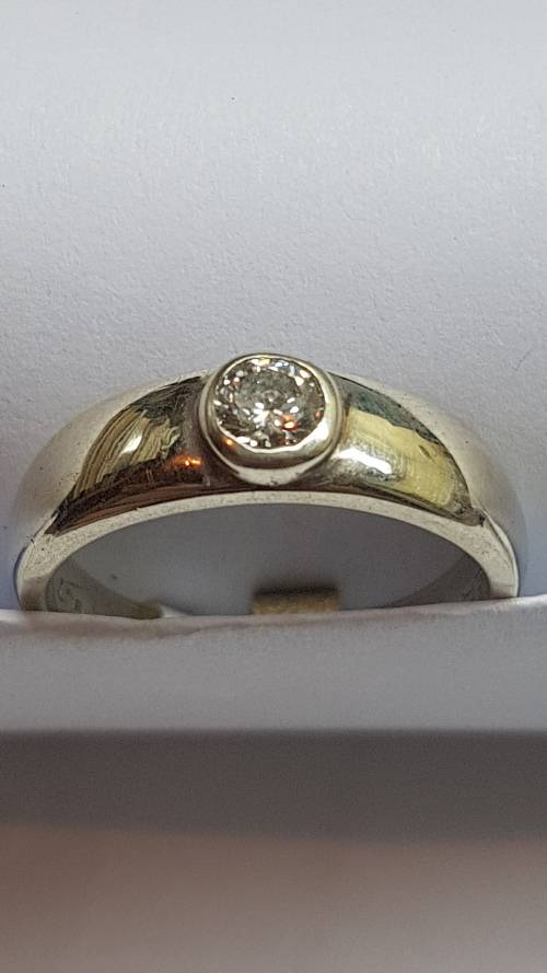 9ct White Gold and Diamond ring ETCW 0.36ct