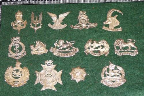 RHODESIAN ARMED FORCES PLAQUE BADGE LOT