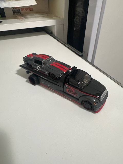 Maisto Elite Transporter