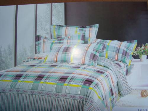 Excellent  superior quality, pure cotton.Queen 10pcs printed and embroidered duvet cover set