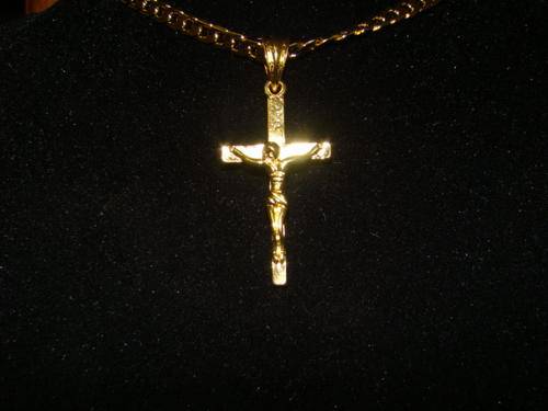Stunning 22ct GP CROSS 45MM
