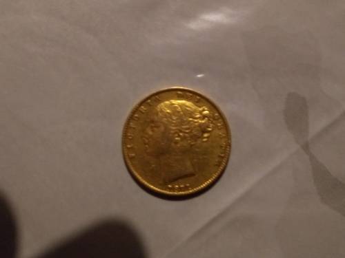 SOVEREIGN 1871 22ct AND 7,9g