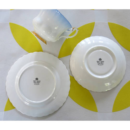 Royal Albert Bone China RAINBOW SERIES - Montrose (trio)