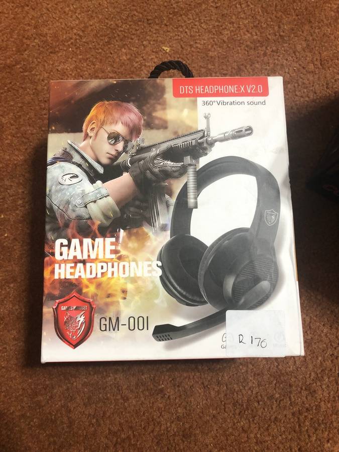 Pack of Six Headphones