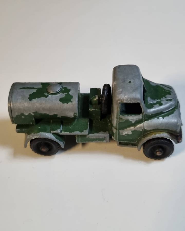 Matchbox Lesney Army Water Tanker # 71A