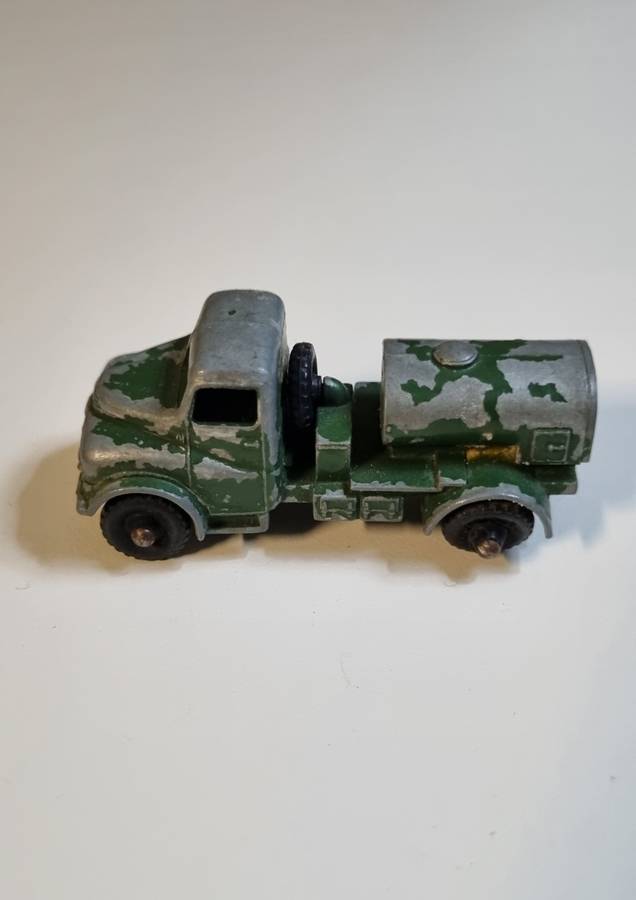 Matchbox Lesney Army Water Tanker # 71A