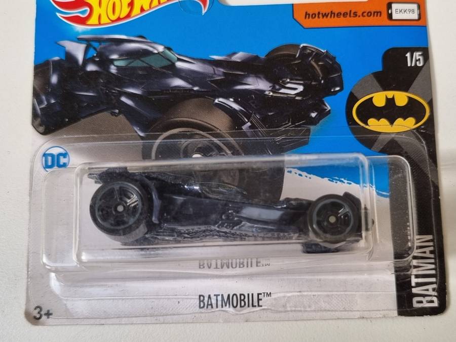 Hot Wheels Batmobile
