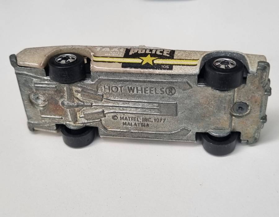 Hot Wheels Vintage Star Taxi Police