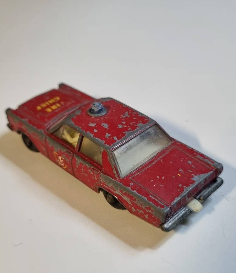 Matchbox Lesney 59C FORD GALAXIE FIRE CHIEF