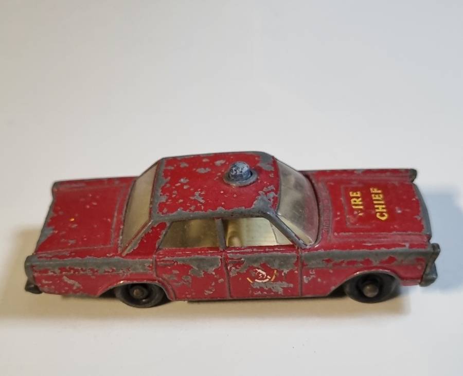 Matchbox Lesney 59C FORD GALAXIE FIRE CHIEF