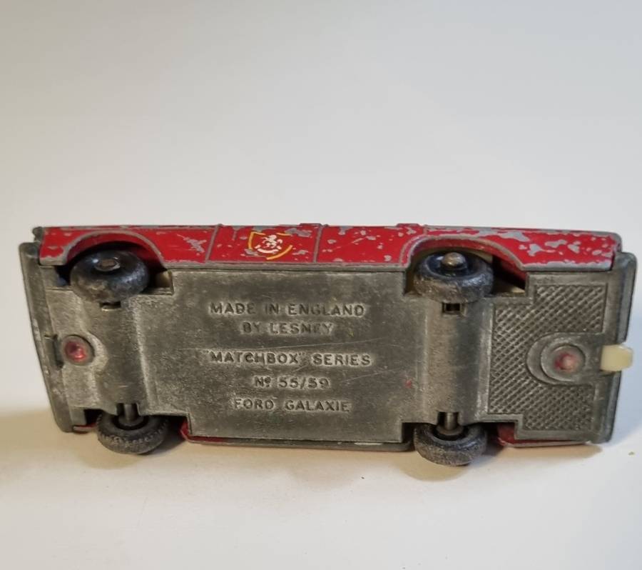 Matchbox Lesney 59C FORD GALAXIE FIRE CHIEF