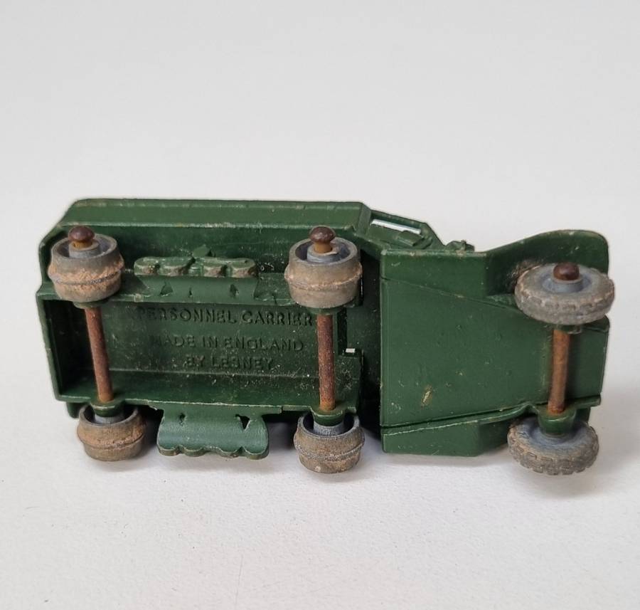Matchbox Lesney 49A ARMY HALF TRACK M3